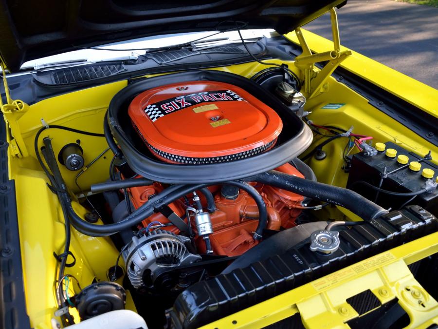  Dodge Challenger TA 340 Six Pack Hardtop 1970 года  (фото 11 из 41)